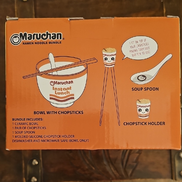 MAD Engine Maruchan Ramen Noodle Bundle - Orange and White - Picture 5 of 8